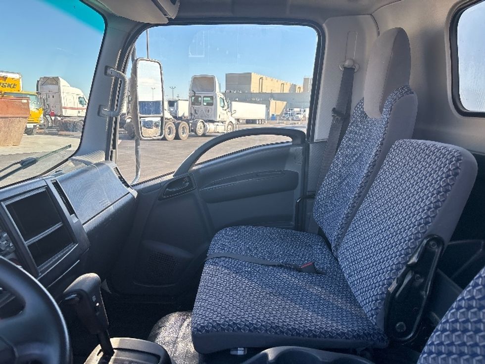 Light Duty Box Truck-Light and Medium Duty Trucks-Isuzu-2022-NPRXD-Pasco-WA-89,471\n\t\tmiles-$ 50,750 - Image 19