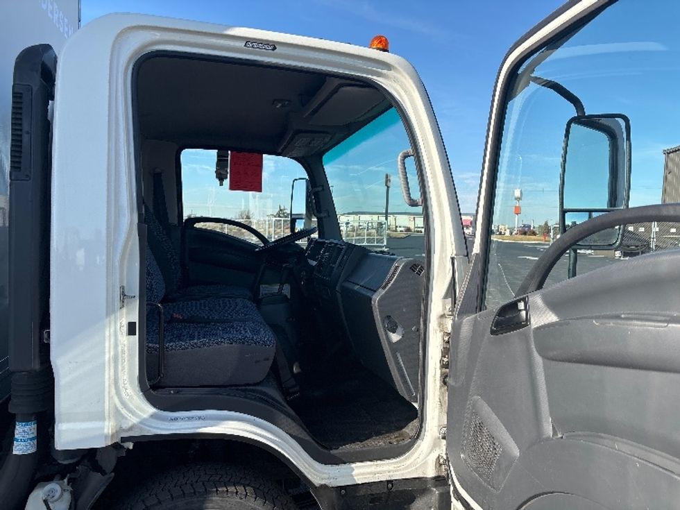 Light Duty Box Truck-Light and Medium Duty Trucks-Isuzu-2022-NPRXD-Pasco-WA-89,471\n\t\tmiles-$ 50,750 - Image 20
