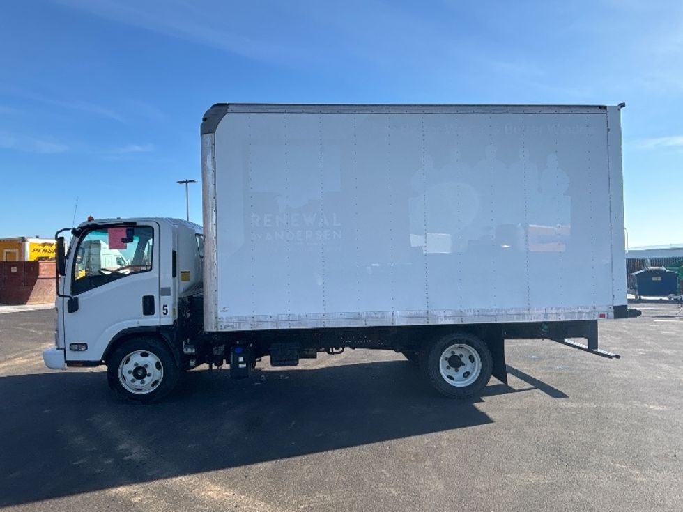 Light Duty Box Truck-Light and Medium Duty Trucks-Isuzu-2022-NPRXD-Pasco-WA-89,471\n\t\tmiles-$ 50,750 - Image 4