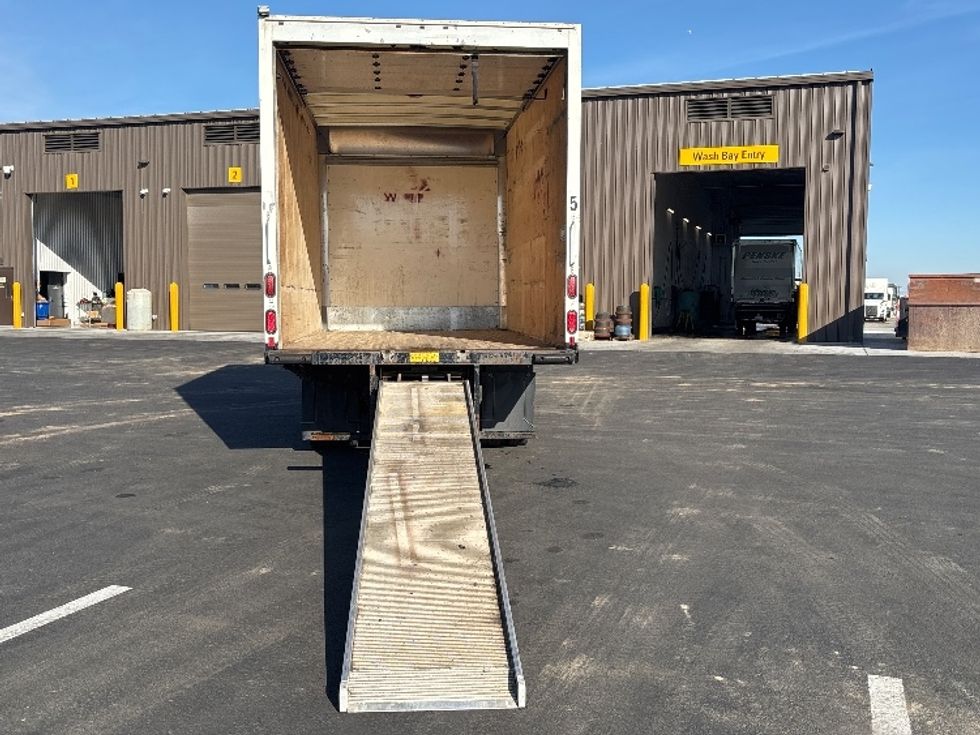 Light Duty Box Truck-Light and Medium Duty Trucks-Isuzu-2022-NPRXD-Pasco-WA-89,471\n\t\tmiles-$ 50,750 - Image 9