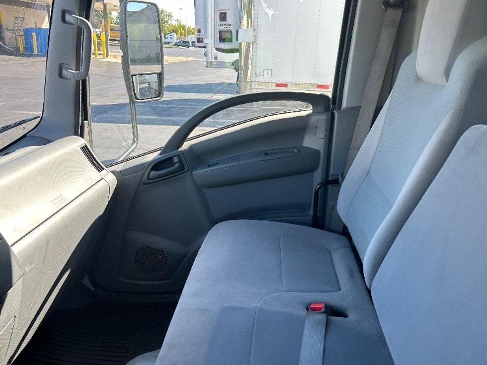 Light Duty Box Truck-Light and Medium Duty Trucks-Isuzu-2022-NPRXD-Piqua-OH-181,639\n\t\tmiles-$ 34,250 - Image 19