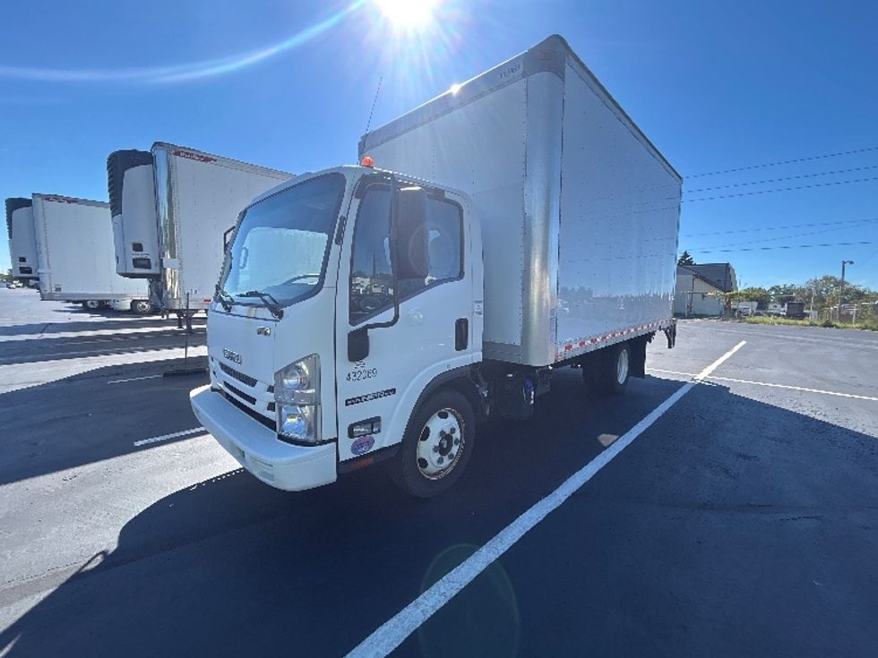 Light Duty Box Truck-Light and Medium Duty Trucks-Isuzu-2022-NPRXD-Piqua-OH-181,639\n\t\tmiles-$ 34,250 - Image 3