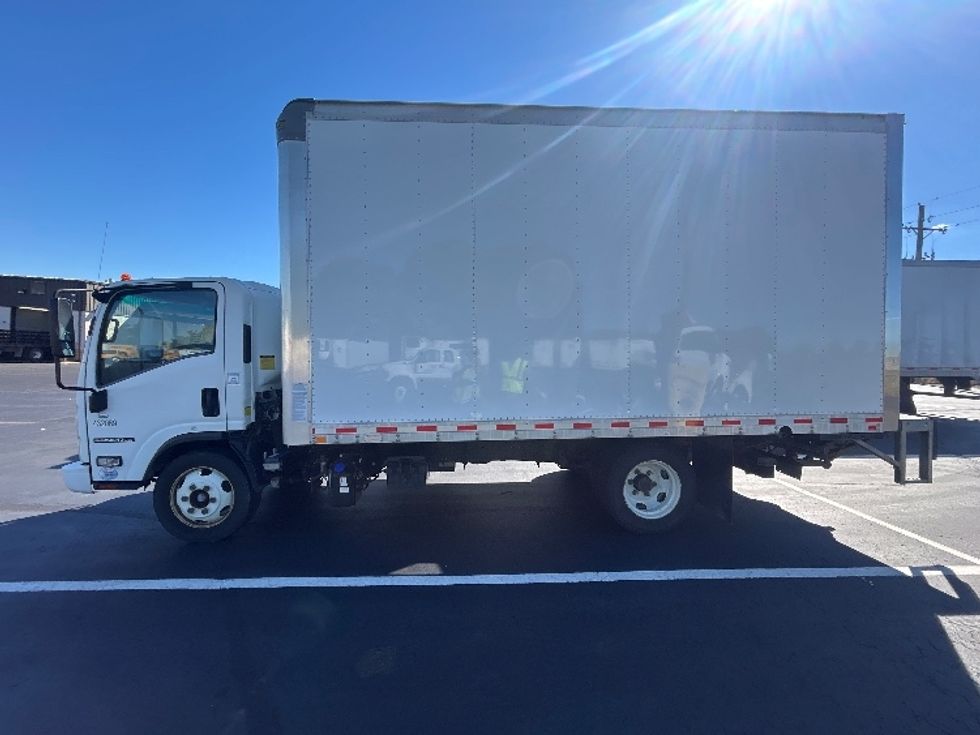 Light Duty Box Truck-Light and Medium Duty Trucks-Isuzu-2022-NPRXD-Piqua-OH-181,639\n\t\tmiles-$ 34,250 - Image 4