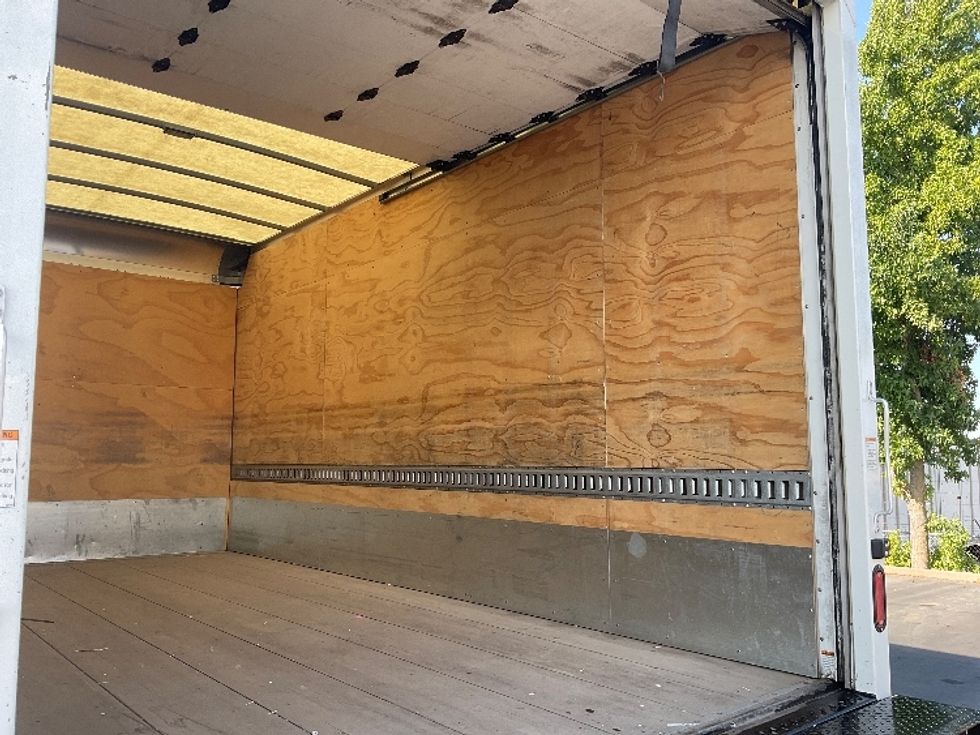 Light Duty Box Truck-Light and Medium Duty Trucks-Isuzu-2022-NPRXD-Sacramento-CA-23,335\n\t\tmiles-$ 61,000 - Image 12