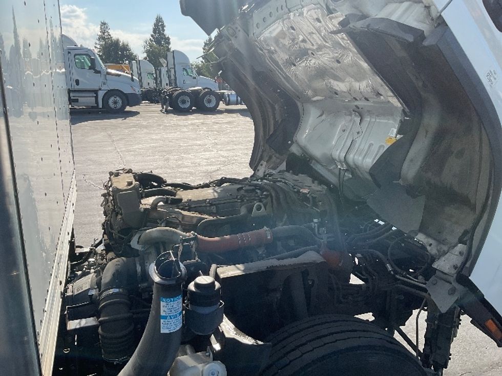 Light Duty Box Truck-Light and Medium Duty Trucks-Isuzu-2022-NPRXD-Sacramento-CA-23,335\n\t\tmiles-$ 61,000 - Image 24