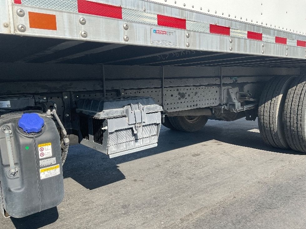 Light Duty Box Truck-Light and Medium Duty Trucks-Isuzu-2022-NPRXD-Sacramento-CA-23,335\n\t\tmiles-$ 61,000 - Image 25