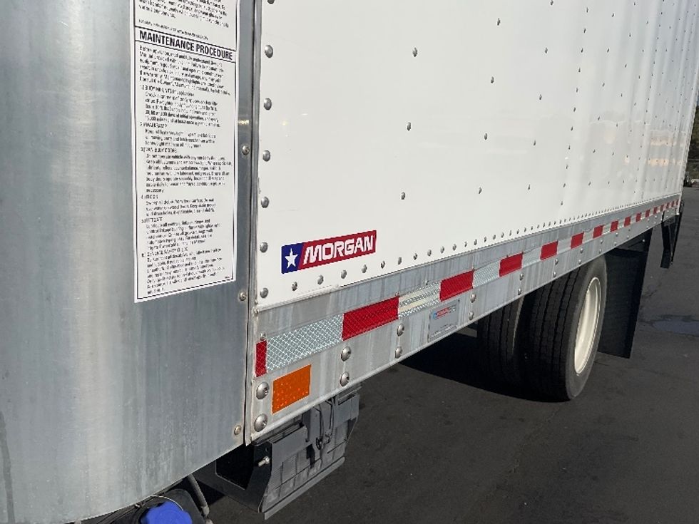 Light Duty Box Truck-Light and Medium Duty Trucks-Isuzu-2022-NPRXD-Sacramento-CA-23,335\n\t\tmiles-$ 61,000 - Image 29