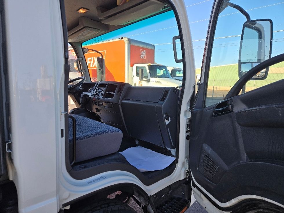 Light Duty Box Truck-Light and Medium Duty Trucks-Isuzu-2022-NPRXD-Spokane Valley-WA-48,357\n\t\tmiles-$ 55,500 - Image 19