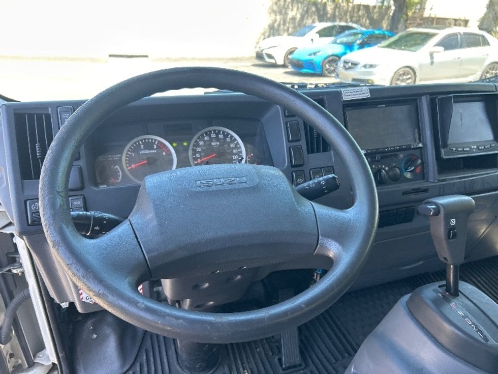 Light Duty Box Truck-Light and Medium Duty Trucks-Isuzu-2022-NPRXD-Torrance-CA-112,976\n\t\tmiles-$ 47,000 - Image 18
