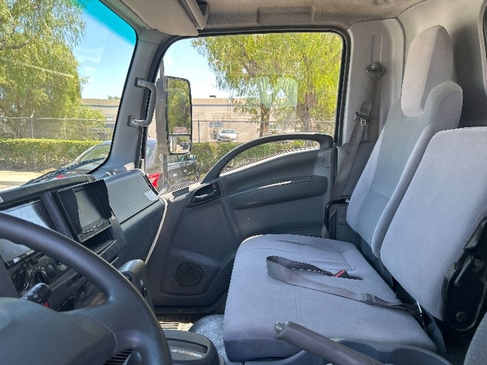 Light Duty Box Truck-Light and Medium Duty Trucks-Isuzu-2022-NPRXD-Torrance-CA-112,976\n\t\tmiles-$ 47,000 - Image 19