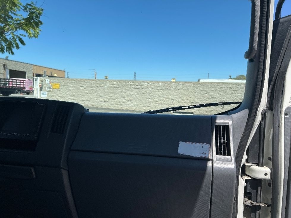 Light Duty Box Truck-Light and Medium Duty Trucks-Isuzu-2022-NPRXD-Torrance-CA-112,976\n\t\tmiles-$ 47,000 - Image 21