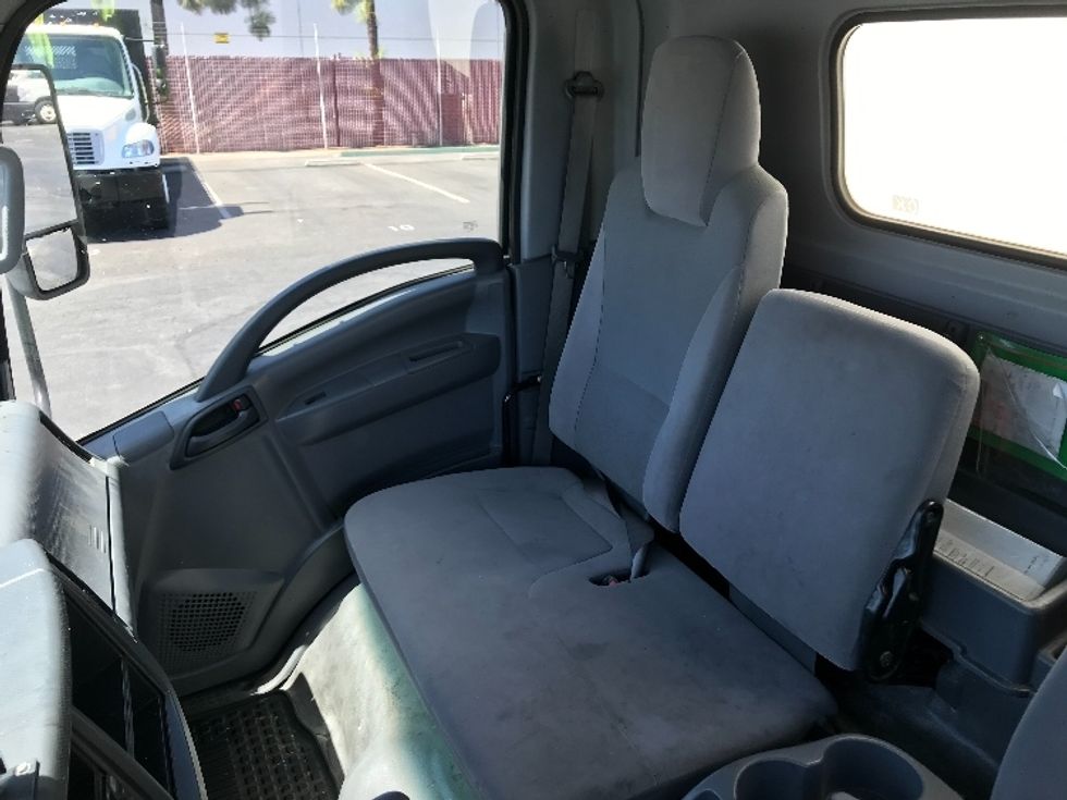 Light Duty Box Truck-Light and Medium Duty Trucks-Isuzu-2022-NPRXD-Torrance-CA-179,191\n\t\tmiles-$ 36,750 - Image 17