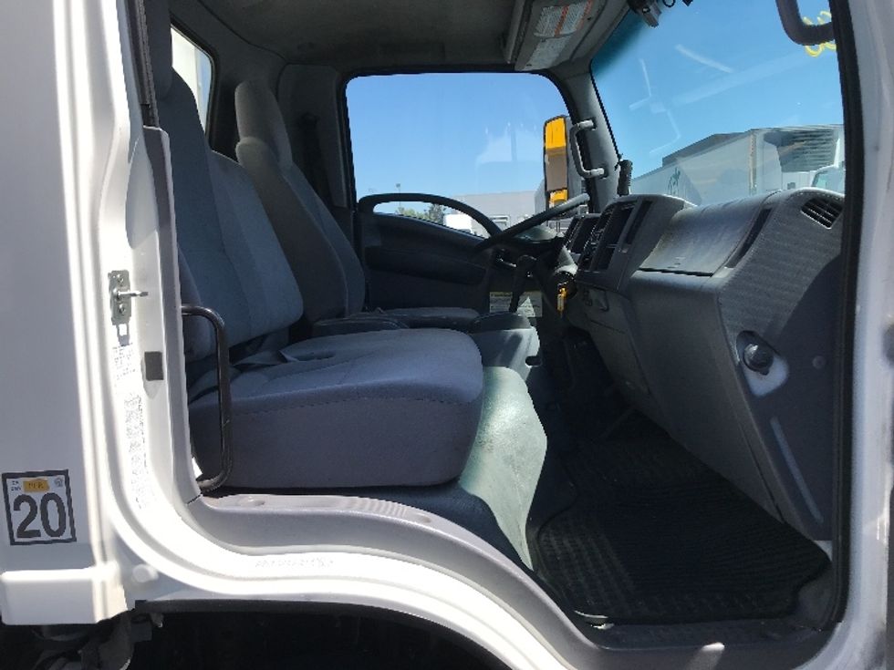 Light Duty Box Truck-Light and Medium Duty Trucks-Isuzu-2022-NPRXD-Torrance-CA-179,191\n\t\tmiles-$ 36,750 - Image 20
