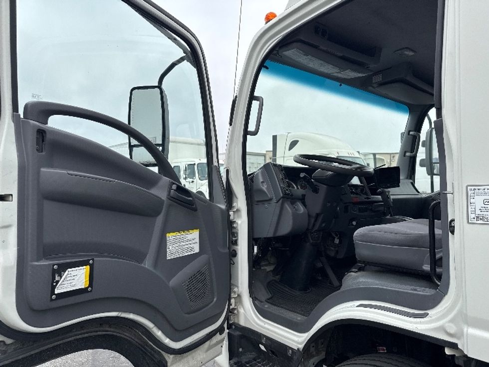 Light Duty Box Truck-Light and Medium Duty Trucks-Isuzu-2022-NPRXD-Torrance-CA-66,535\n\t\tmiles-$ 58,500 - Image 15