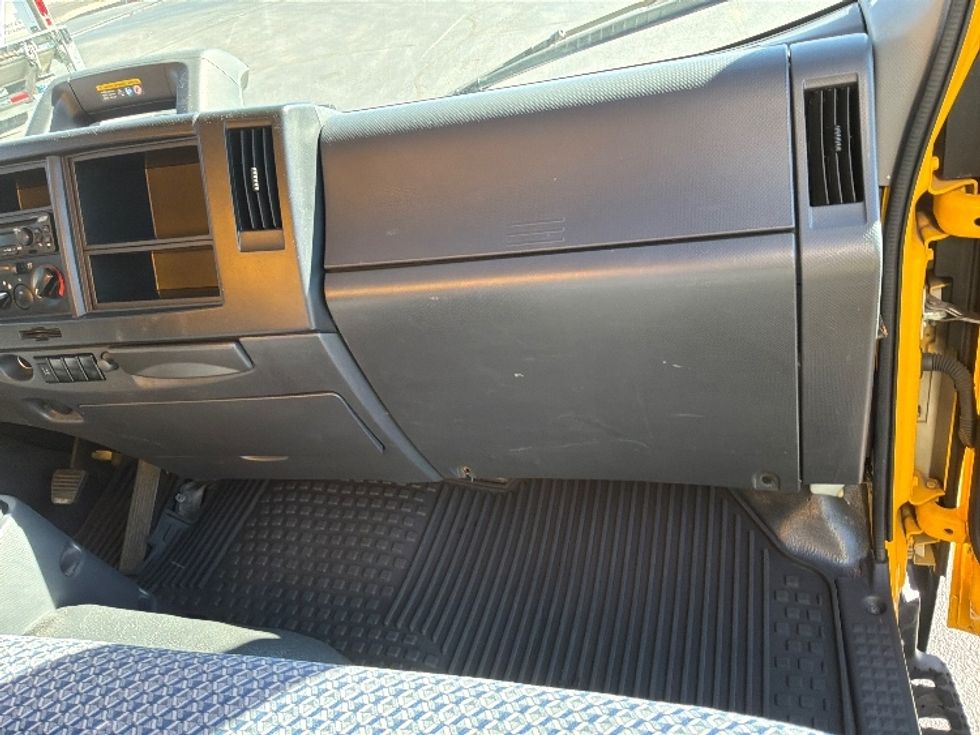 Light Duty Box Truck-Light and Medium Duty Trucks-Isuzu-2023-NPR-Aurora-CO-103,055\n\t\tmiles-$ 48,500 - Image 21