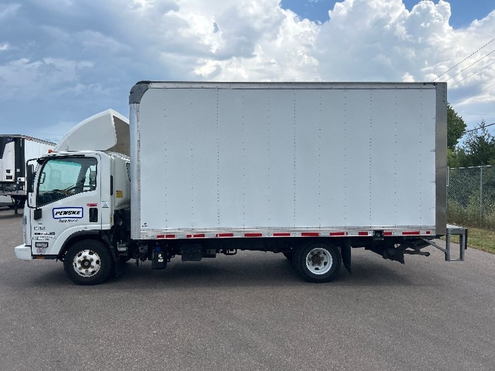 Light Duty Box Truck-Light and Medium Duty Trucks-Isuzu-2023-NPR-Brooklyn Park-MN-104,941\n\t\tmiles-$ 50,250 - Image 4