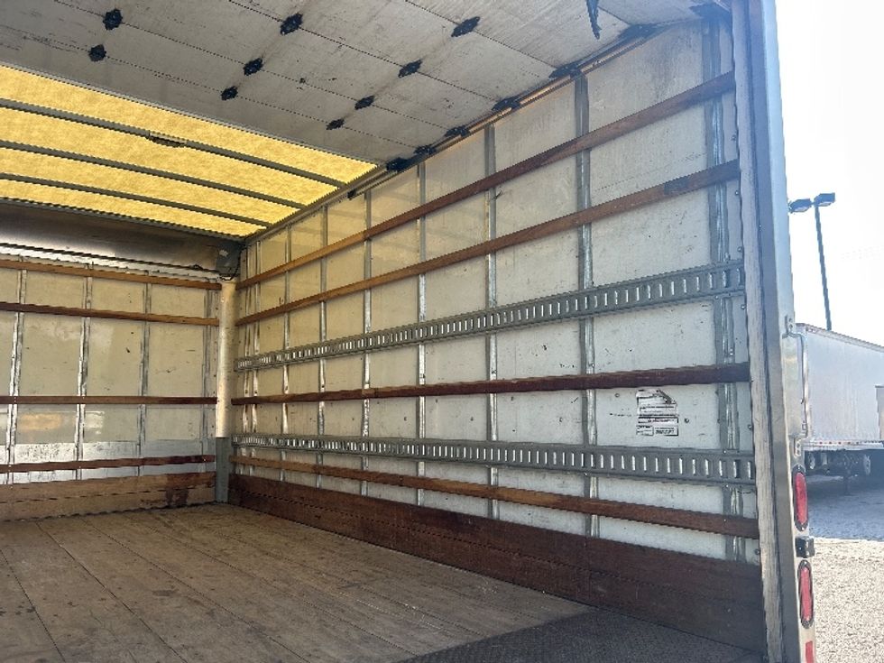 Light Duty Box Truck-Light and Medium Duty Trucks-Isuzu-2023-NPR-Duluth-GA-122,046\n\t\tmiles-$ 45,000 - Image 12