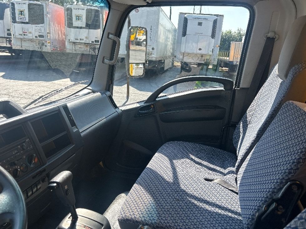 Light Duty Box Truck-Light and Medium Duty Trucks-Isuzu-2023-NPR-Duluth-GA-122,046\n\t\tmiles-$ 45,000 - Image 19