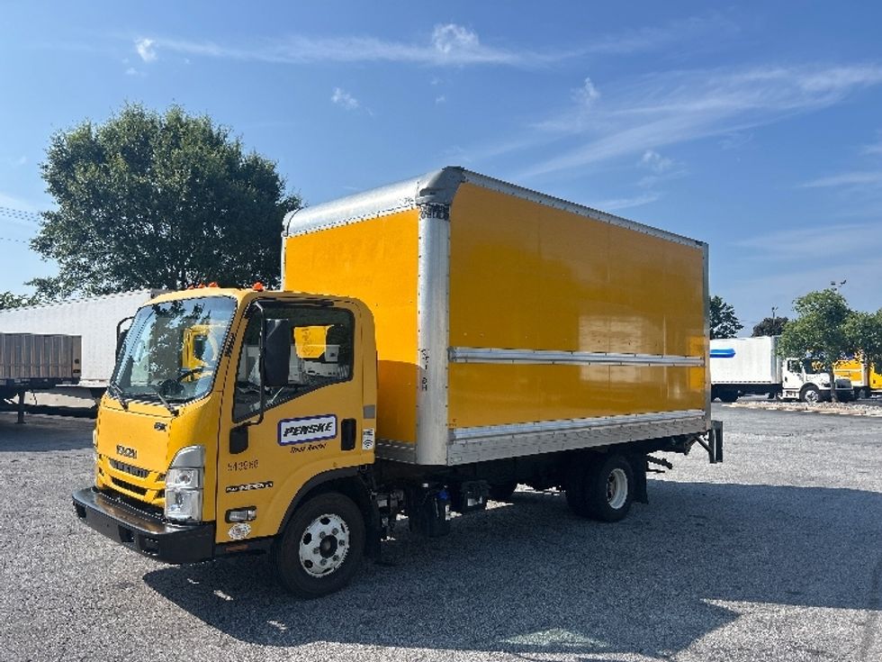 Light Duty Box Truck-Light and Medium Duty Trucks-Isuzu-2023-NPR-Duluth-GA-122,046\n\t\tmiles-$ 45,000 - Image 3