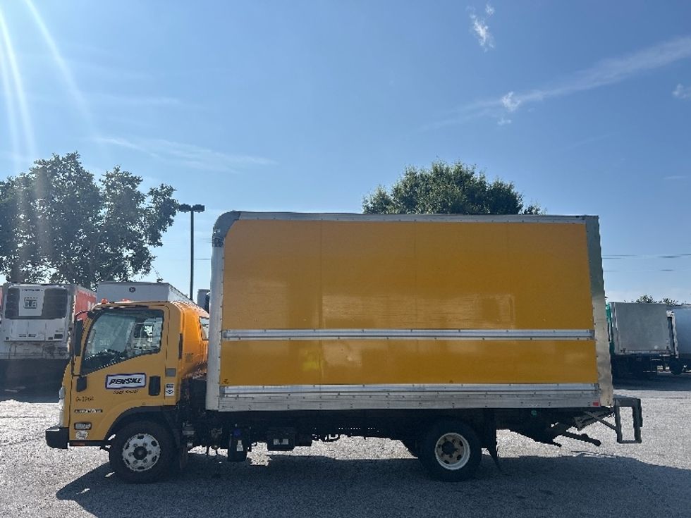 Light Duty Box Truck-Light and Medium Duty Trucks-Isuzu-2023-NPR-Duluth-GA-122,046\n\t\tmiles-$ 45,000 - Image 4