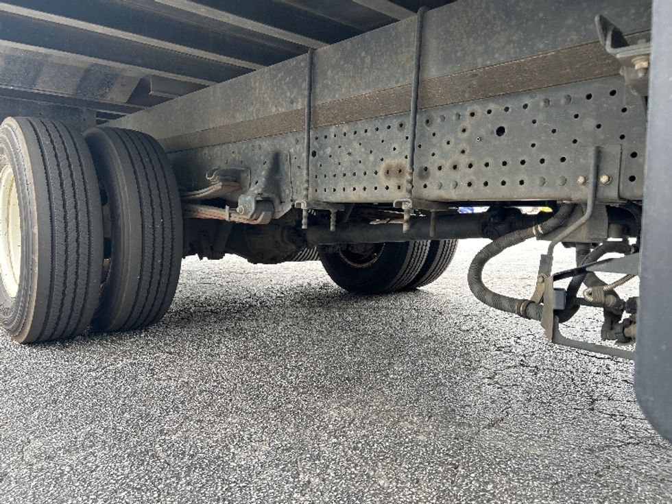 Light Duty Box Truck-Light and Medium Duty Trucks-Isuzu-2023-NPR-Duluth-GA-133,325\n\t\tmiles-$ 45,500 - Image 14