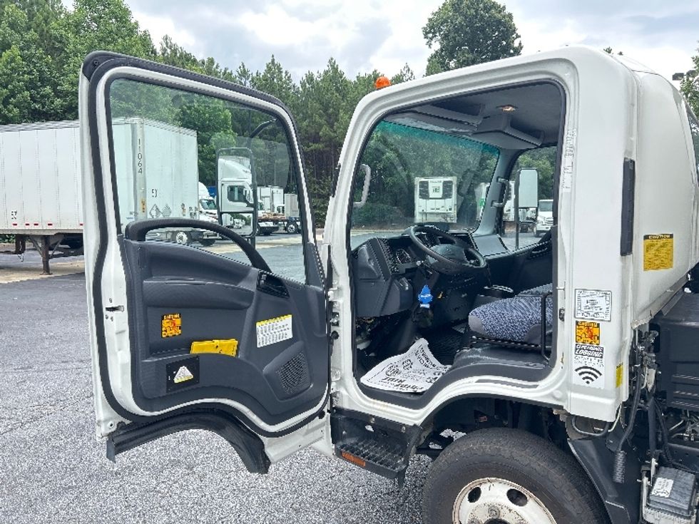 Light Duty Box Truck-Light and Medium Duty Trucks-Isuzu-2023-NPR-Duluth-GA-133,325\n\t\tmiles-$ 45,500 - Image 16