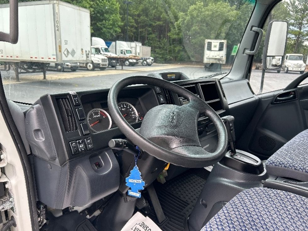 Light Duty Box Truck-Light and Medium Duty Trucks-Isuzu-2023-NPR-Duluth-GA-133,325\n\t\tmiles-$ 45,500 - Image 17