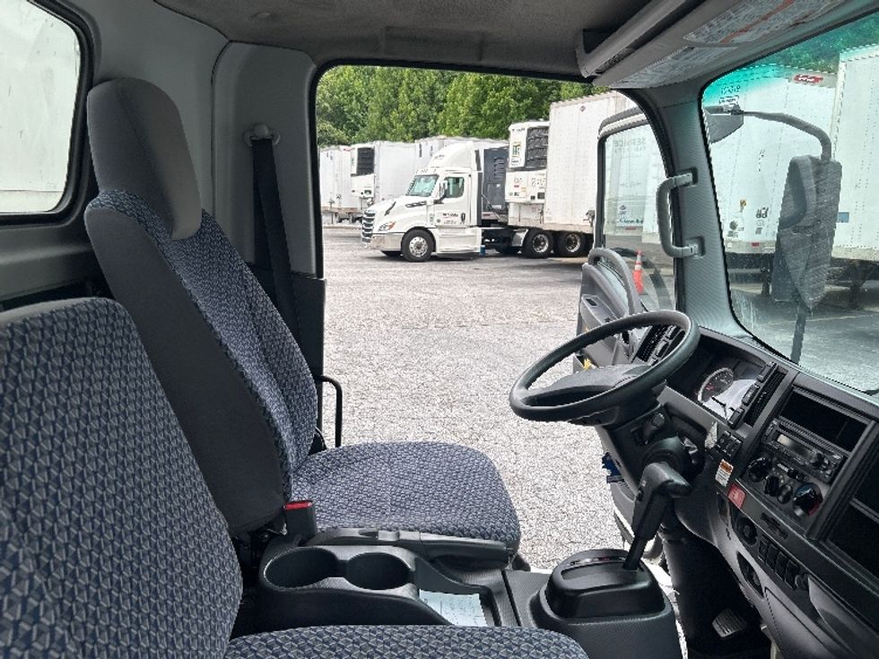 Light Duty Box Truck-Light and Medium Duty Trucks-Isuzu-2023-NPR-Duluth-GA-133,325\n\t\tmiles-$ 45,500 - Image 22