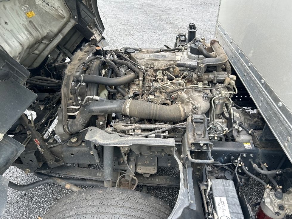Light Duty Box Truck-Light and Medium Duty Trucks-Isuzu-2023-NPR-Duluth-GA-133,325\n\t\tmiles-$ 45,500 - Image 24