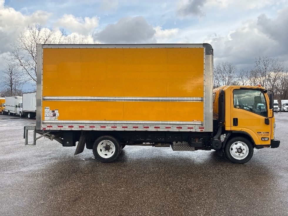 Light Duty Box Truck-Light and Medium Duty Trucks-Isuzu-2023-NPR EFI-Akron-OH-108,469\n\t\tmiles-$ 41,000 - Image 15