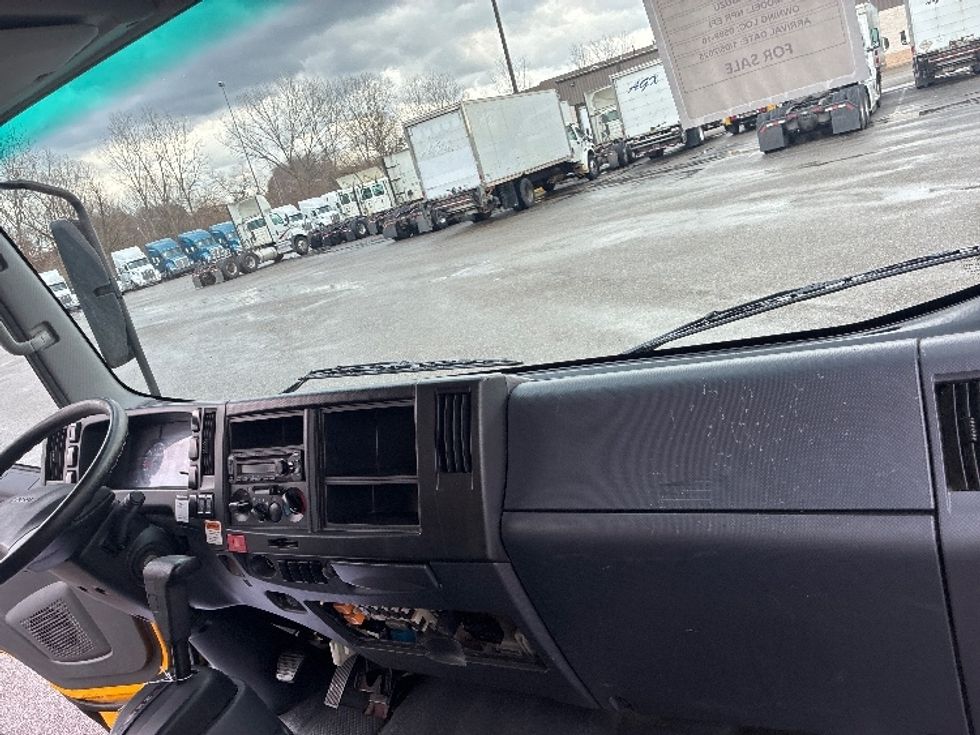 Light Duty Box Truck-Light and Medium Duty Trucks-Isuzu-2023-NPR EFI-Akron-OH-108,469\n\t\tmiles-$ 41,000 - Image 21