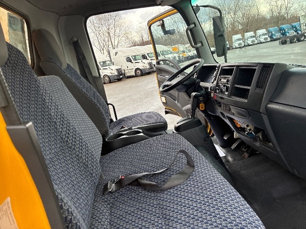 Light Duty Box Truck-Light and Medium Duty Trucks-Isuzu-2023-NPR EFI-Akron-OH-108,469\n\t\tmiles-$ 41,000 - Image 22