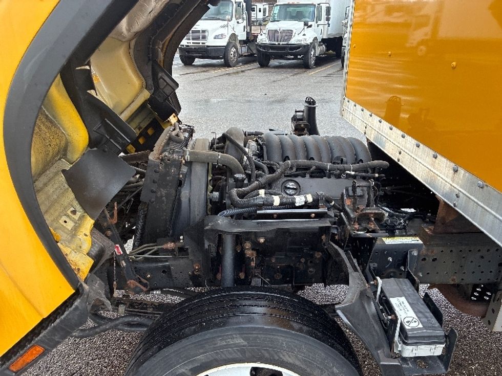 Light Duty Box Truck-Light and Medium Duty Trucks-Isuzu-2023-NPR EFI-Akron-OH-108,469\n\t\tmiles-$ 41,000 - Image 23