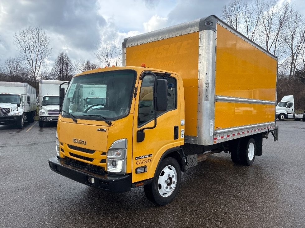 Light Duty Box Truck-Light and Medium Duty Trucks-Isuzu-2023-NPR EFI-Akron-OH-108,469\n\t\tmiles-$ 41,000 - Image 3