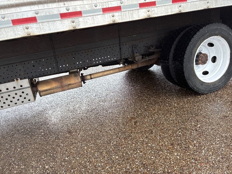 Light Duty Box Truck-Light and Medium Duty Trucks-Isuzu-2023-NPR EFI-Akron-OH-108,469\n\t\tmiles-$ 41,000 - Image 5