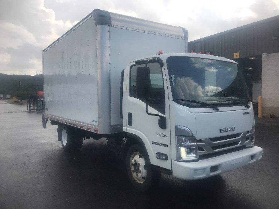 Light Duty Box Truck-Light and Medium Duty Trucks-Isuzu-2023-NPR EFI-Akron-OH-127,627\n\t\tmiles-$ 41,000 - Image 1