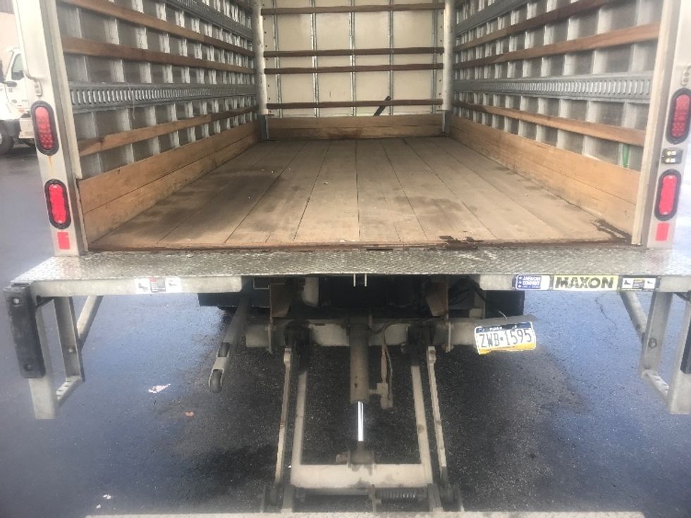 Light Duty Box Truck-Light and Medium Duty Trucks-Isuzu-2023-NPR EFI-Akron-OH-127,627\n\t\tmiles-$ 41,000 - Image 10