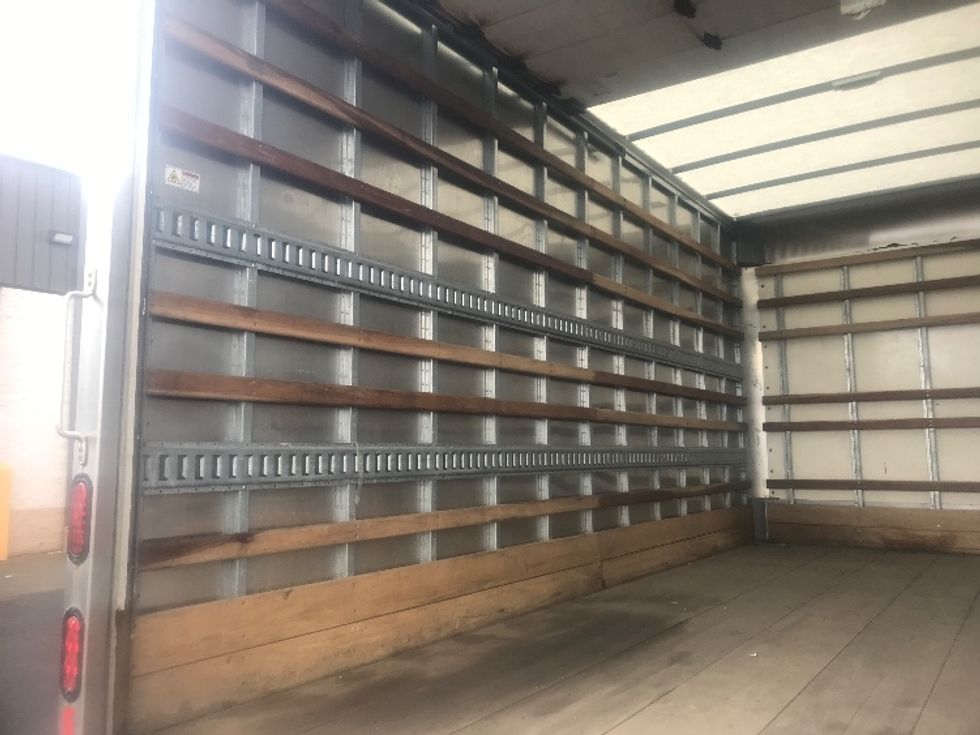 Light Duty Box Truck-Light and Medium Duty Trucks-Isuzu-2023-NPR EFI-Akron-OH-127,627\n\t\tmiles-$ 41,000 - Image 11