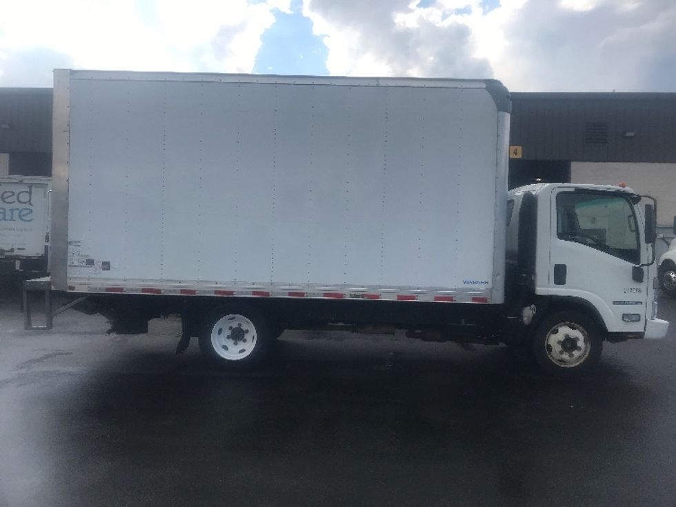 Light Duty Box Truck-Light and Medium Duty Trucks-Isuzu-2023-NPR EFI-Akron-OH-127,627\n\t\tmiles-$ 41,000 - Image 15