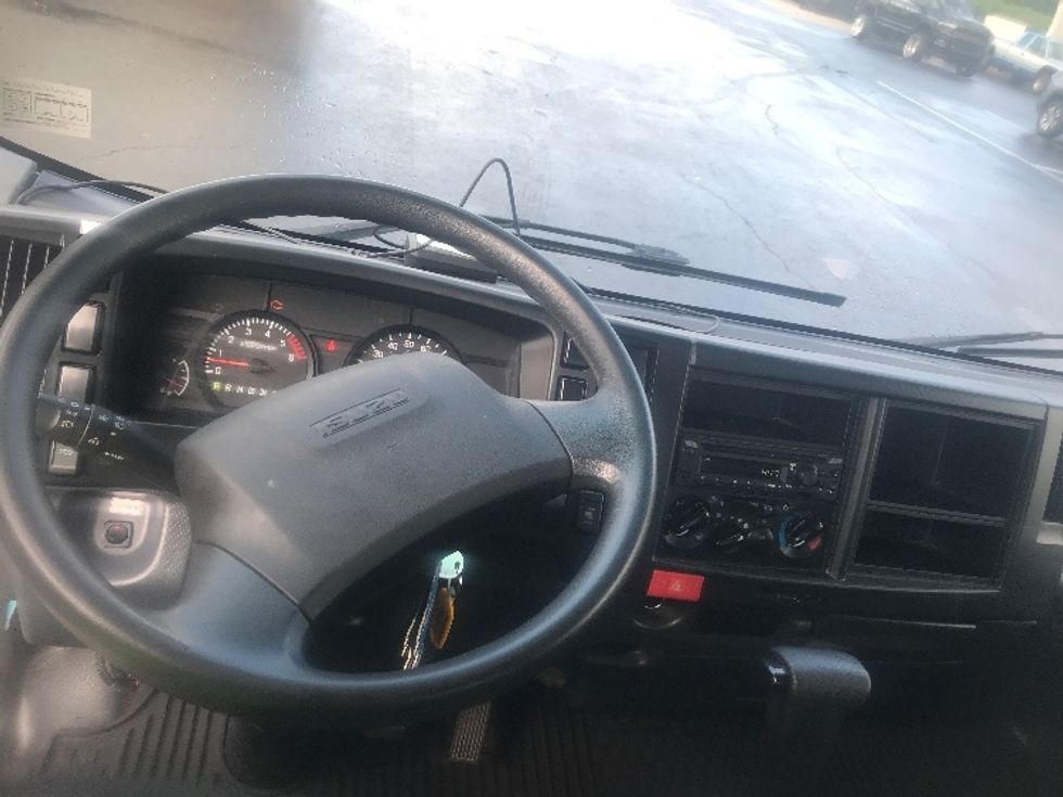 Light Duty Box Truck-Light and Medium Duty Trucks-Isuzu-2023-NPR EFI-Akron-OH-127,627\n\t\tmiles-$ 41,000 - Image 18