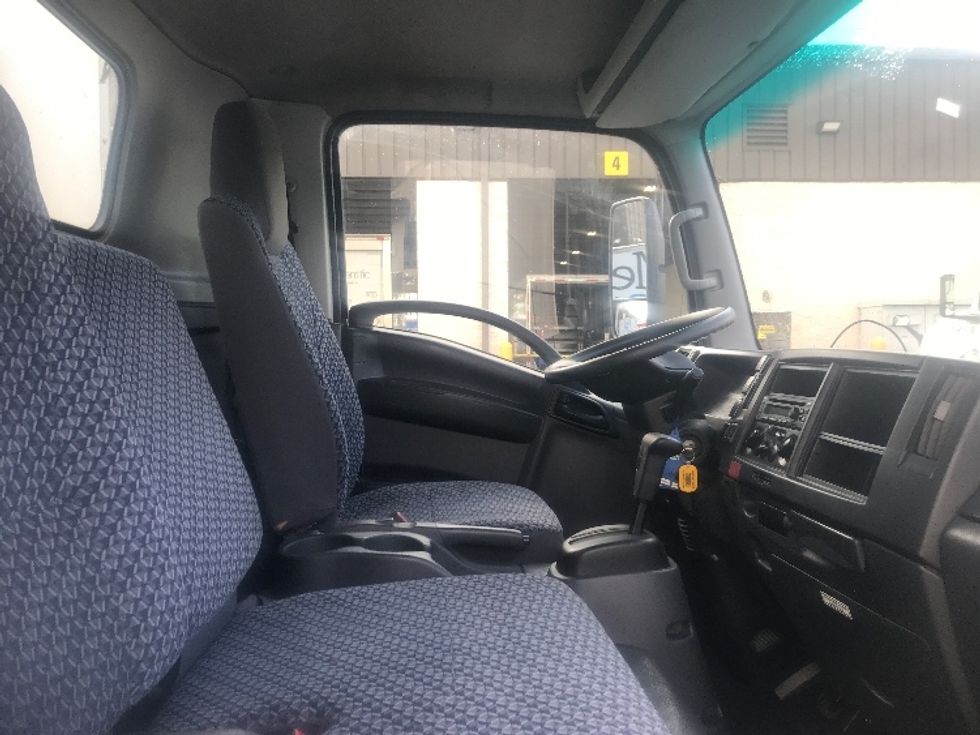 Light Duty Box Truck-Light and Medium Duty Trucks-Isuzu-2023-NPR EFI-Akron-OH-127,627\n\t\tmiles-$ 41,000 - Image 22