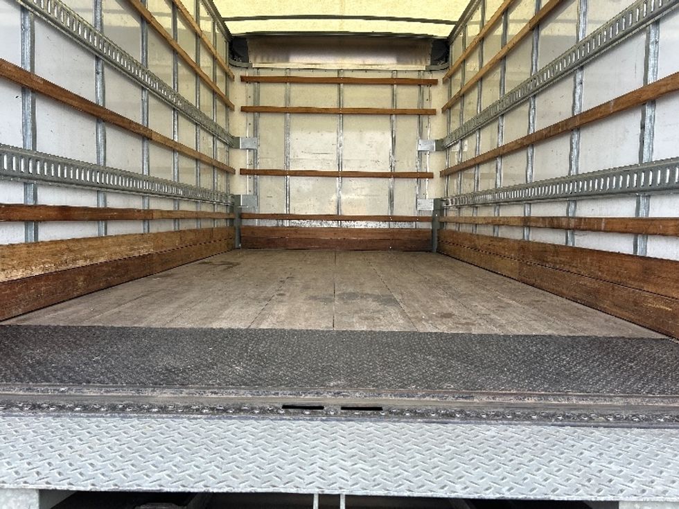 Light Duty Box Truck-Light and Medium Duty Trucks-Isuzu-2023-NPR EFI-Atlanta-GA-115,313\n\t\tmiles-$ 40,500 - Image 10