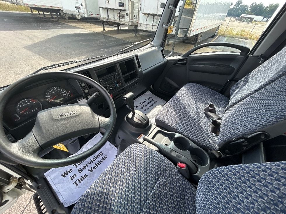 Light Duty Box Truck-Light and Medium Duty Trucks-Isuzu-2023-NPR EFI-Auburn-MA-107,152\n\t\tmiles-$ 39,750 - Image 17
