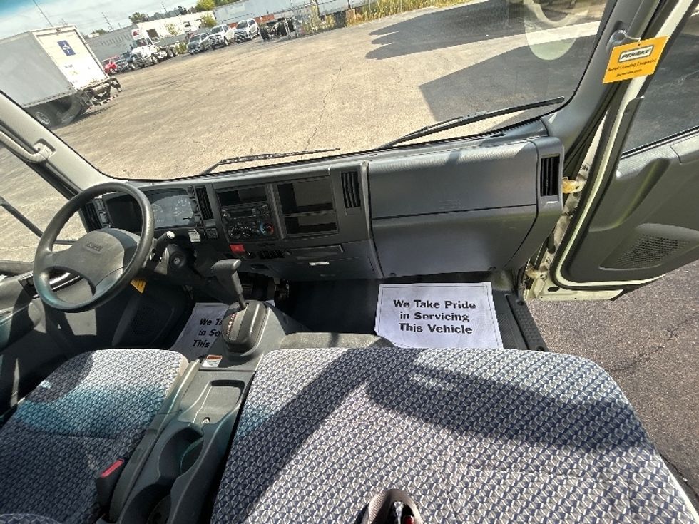 Light Duty Box Truck-Light and Medium Duty Trucks-Isuzu-2023-NPR EFI-Auburn-MA-107,152\n\t\tmiles-$ 39,750 - Image 21