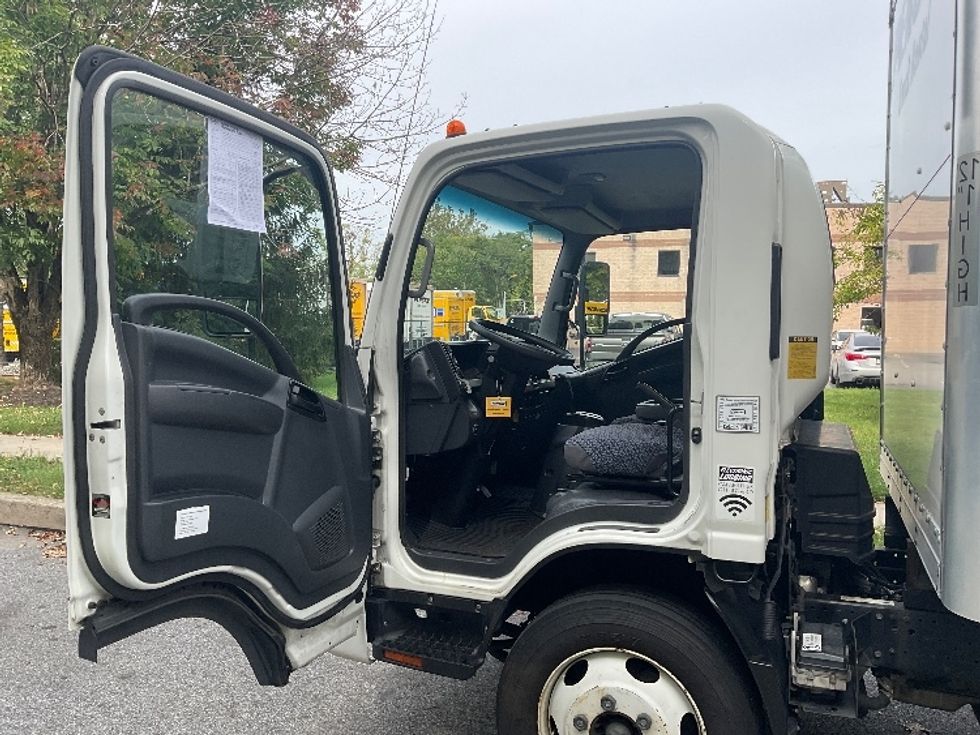 Light Duty Box Truck-Light and Medium Duty Trucks-Isuzu-2023-NPR EFI-Burlington-NJ-106,222\n\t\tmiles-$ 41,000 - Image 16