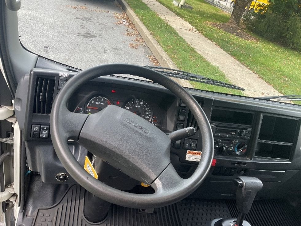 Light Duty Box Truck-Light and Medium Duty Trucks-Isuzu-2023-NPR EFI-Burlington-NJ-106,222\n\t\tmiles-$ 41,000 - Image 18