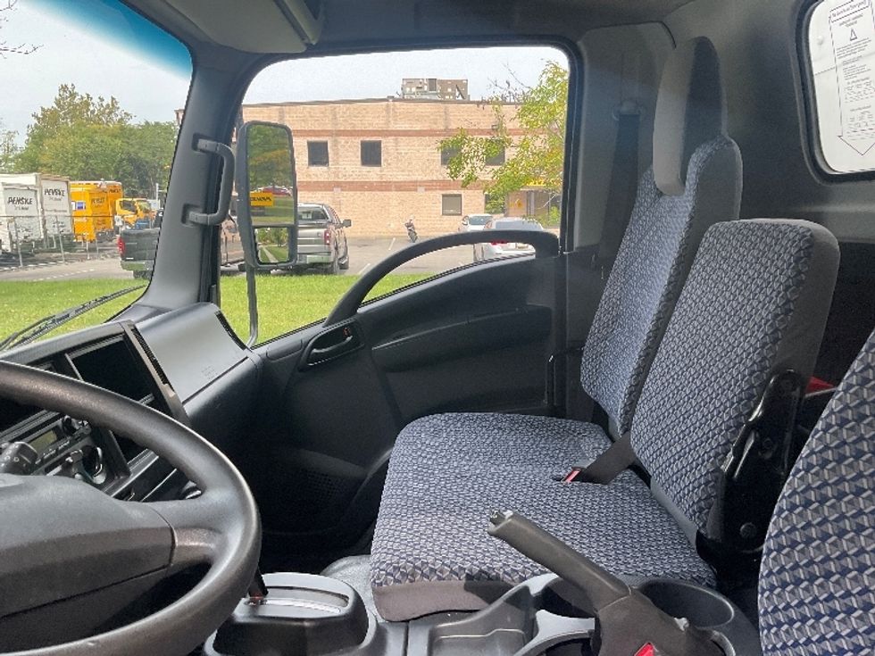 Light Duty Box Truck-Light and Medium Duty Trucks-Isuzu-2023-NPR EFI-Burlington-NJ-106,222\n\t\tmiles-$ 41,000 - Image 19