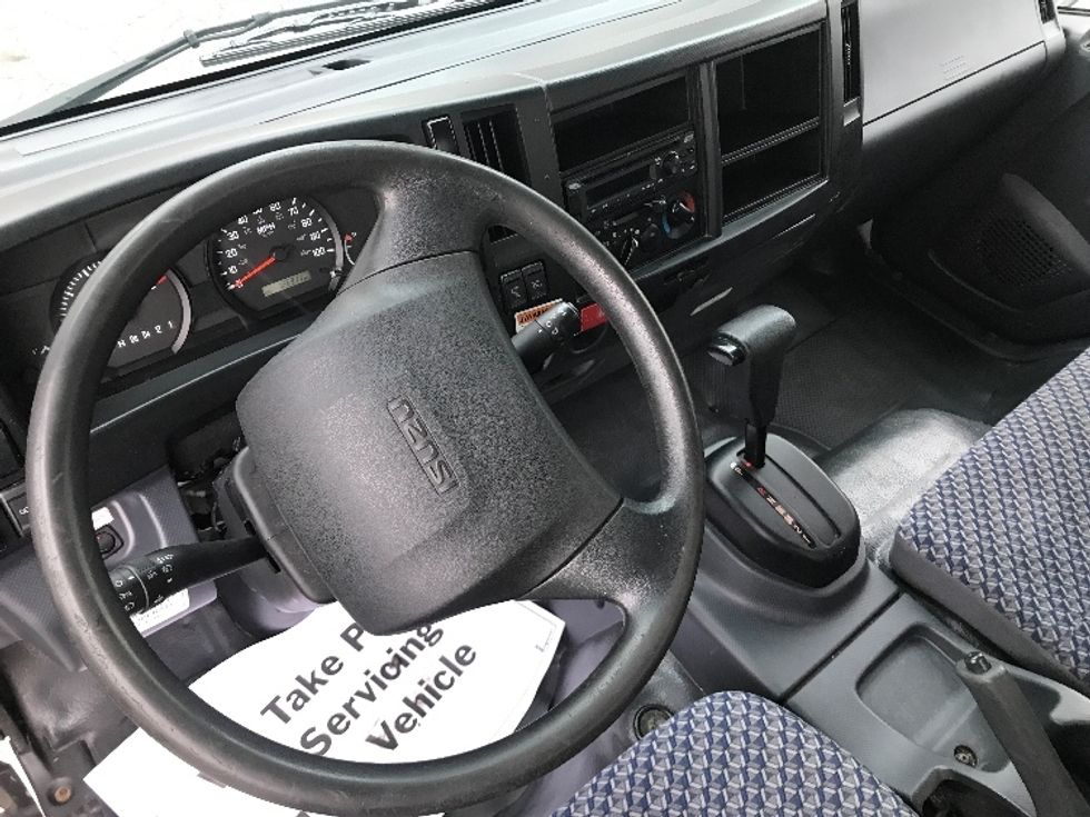 Light Duty Box Truck-Light and Medium Duty Trucks-Isuzu-2023-NPR EFI-Charlotte-NC-126,310\n\t\tmiles-$ 40,250 - Image 17