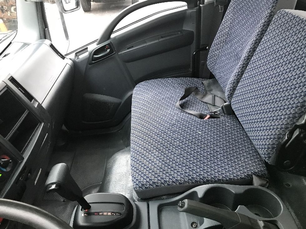 Light Duty Box Truck-Light and Medium Duty Trucks-Isuzu-2023-NPR EFI-Charlotte-NC-126,310\n\t\tmiles-$ 40,250 - Image 19