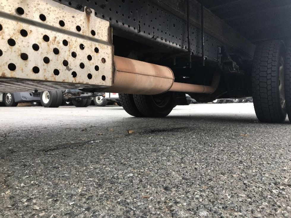 Light Duty Box Truck-Light and Medium Duty Trucks-Isuzu-2023-NPR EFI-Charlotte-NC-126,310\n\t\tmiles-$ 40,250 - Image 5